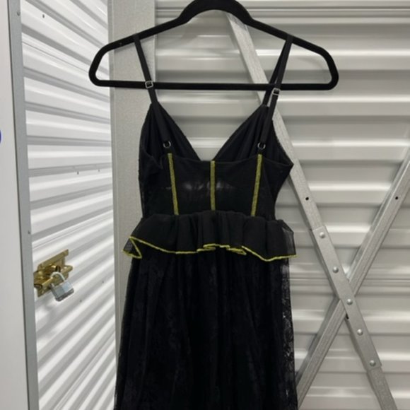 Revolve Black & Green Lace Peplum Dress - Picture 2 of 2